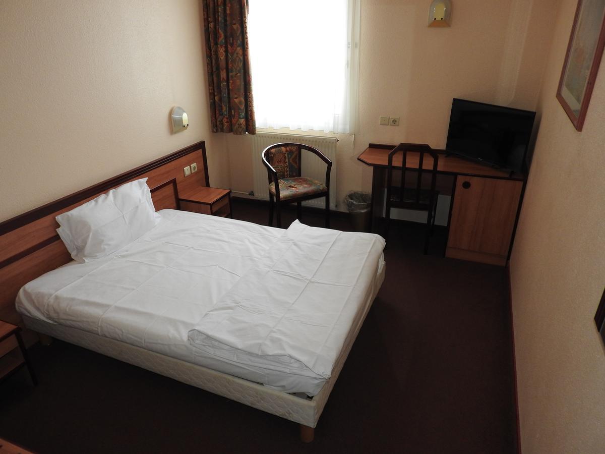 Hotel Anhalt Brehna Dış mekan fotoğraf
